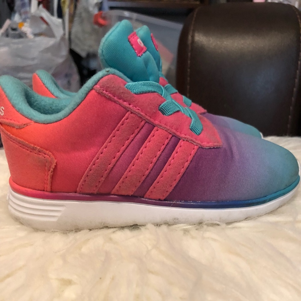 Adidas size 7 toddler sneakers